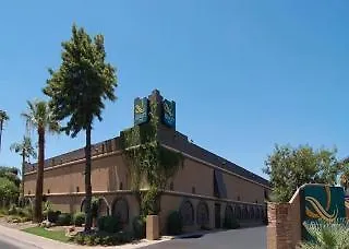 Hotel 6 Phoenix Glendale
