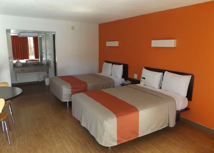 6 Phoenix Glendale