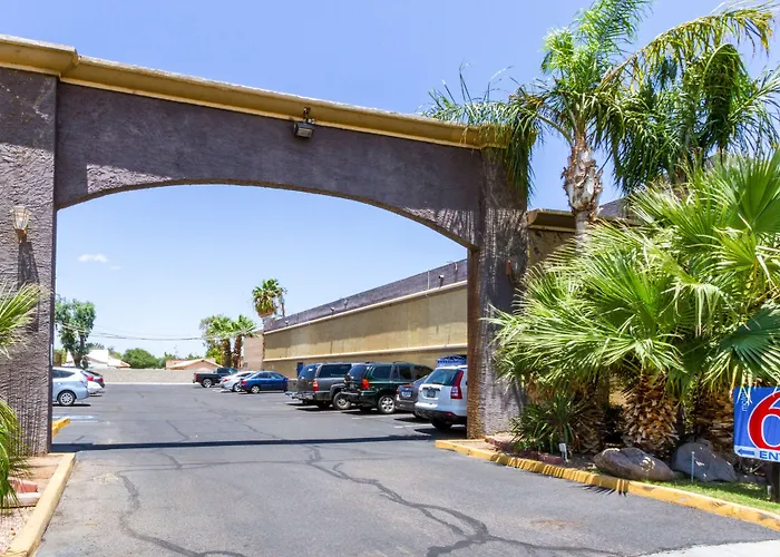 Hotel 6 Phoenix